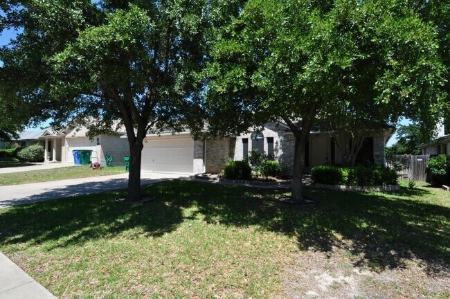 Building Photo - 17309 Bishopsgate Dr