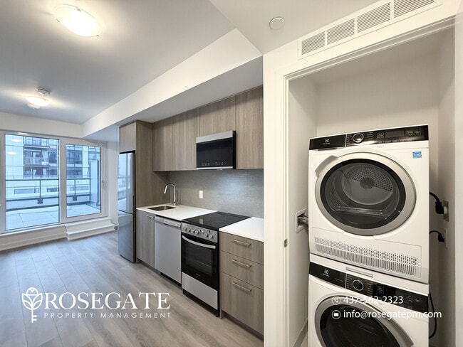 Building Photo - Modern 1-Bedroom Condo with Locker & Internet Included – Scarborough