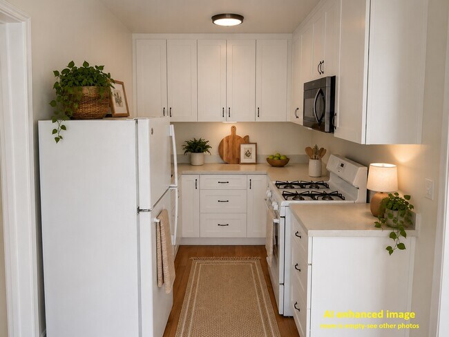 Cocina - 920 N Hayworth Ave