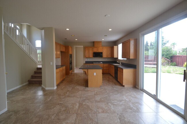 Building Photo - 3205 Lagunita Cir