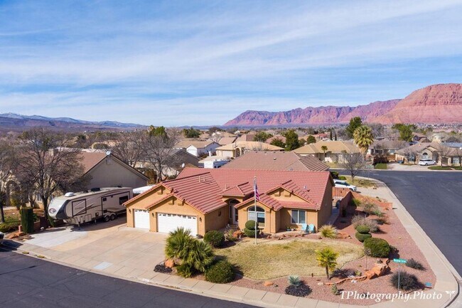 Foto del edificio - Beautiful Santa Clara Home! Pet Friendly a...