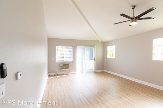 Building Photo - 2 br, 2 bath Apartment - 404 W 4th St 404 ...
