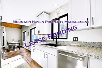 Building Photo - 1244 Hyland Dr