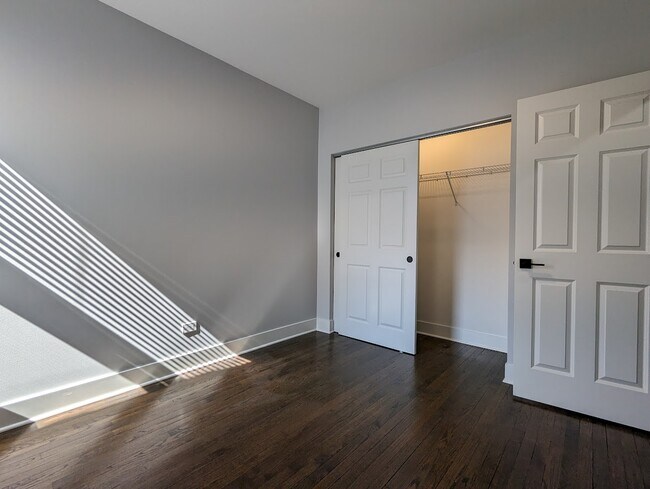 Foto del edificio - 2171 W Wilson Ave