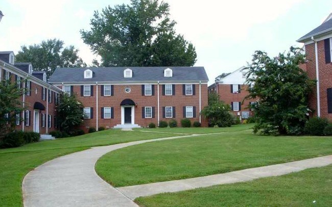 Foto del edificio - 2367 Cascade Rd SW