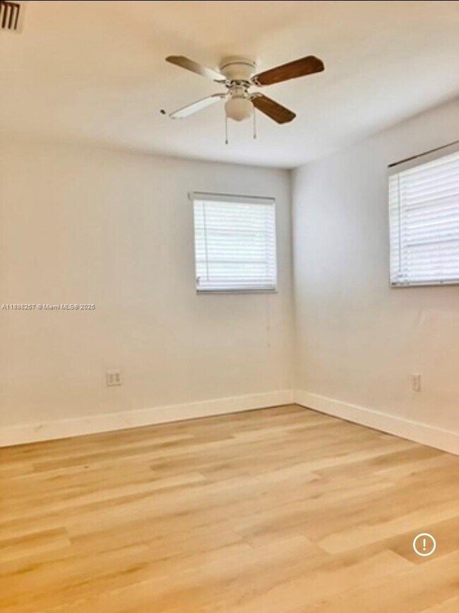 Foto del edificio - 2538 SW 11th St