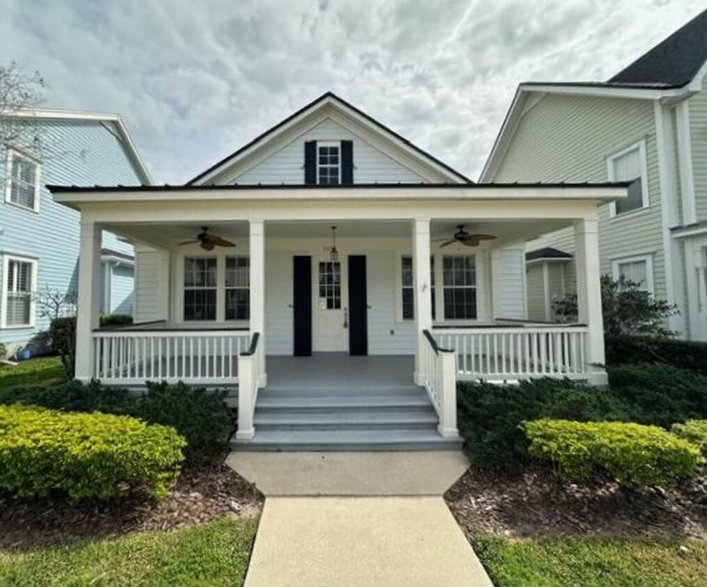 Completely remodeled 4 Bedroom 2 Bath sing... - Completely remodeled 4 Bedroom 2 Bath sing...