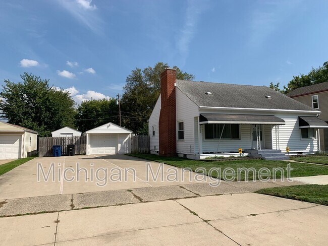 Photo - 7428 Deering St House