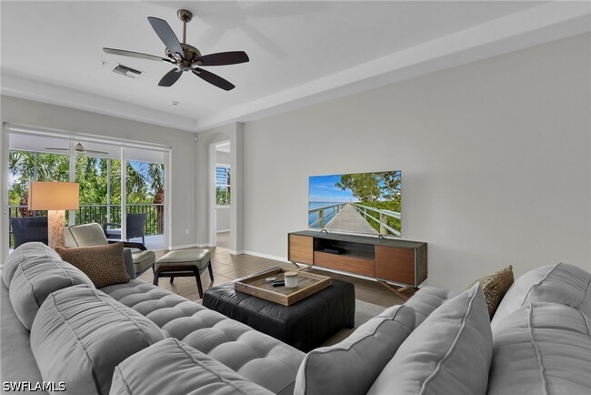 Building Photo - 12870 Carrington Cir