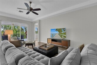 Building Photo - 12870 Carrington Cir