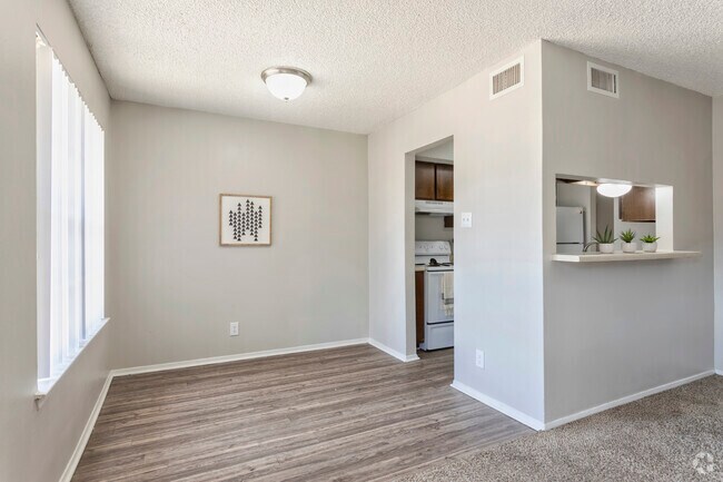 2HAB, 2BA - 911SF B2 - Área de comedor - ReNew Hyde Park