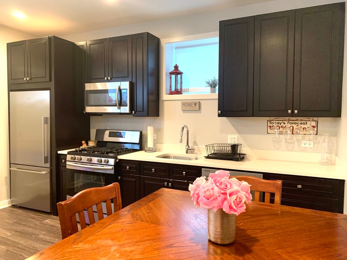 Foto principal - 2139 N Bingham St