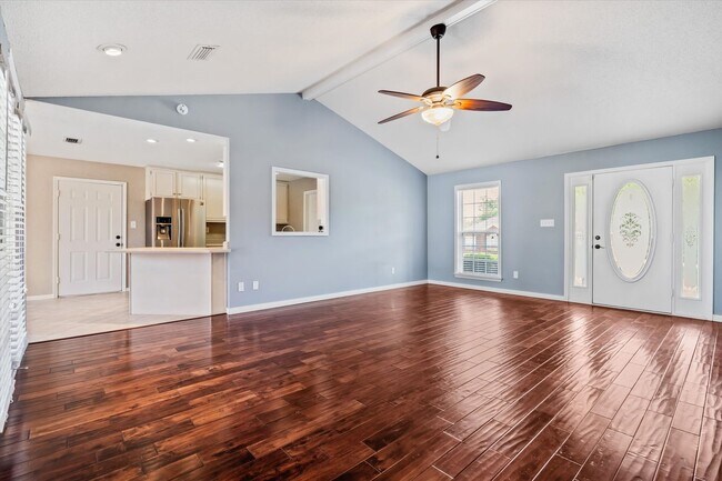 Foto del edificio - WELCOME TO REMINGTON ESTATES - AND A POOL!