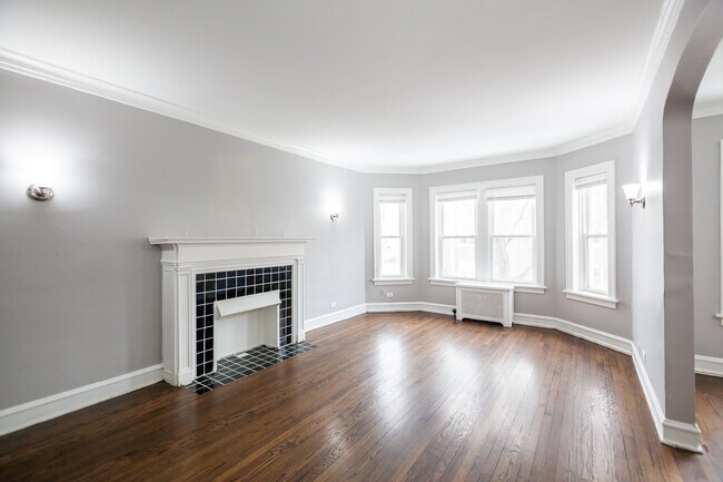 Building Photo - 6510 N Hamilton Ave