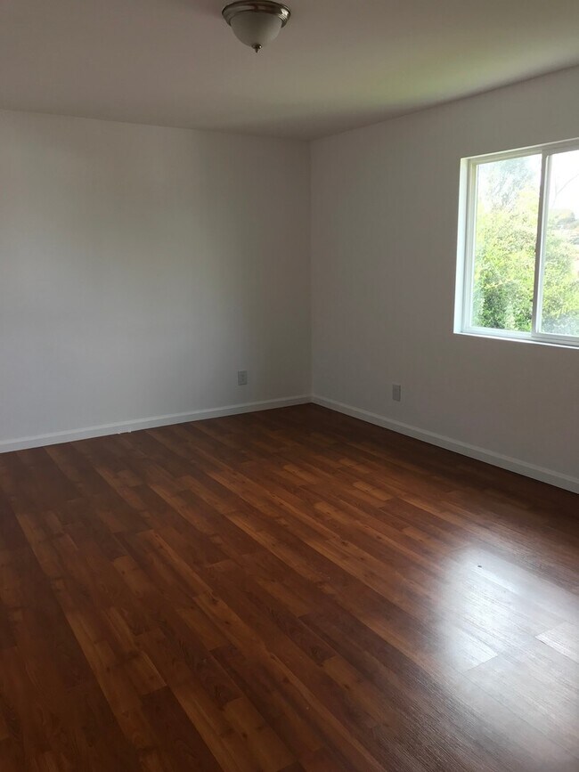 Foto del edificio - Spacious Dual-Unit Home in Prime Echo Park Location *Close to Dodger Stadium*