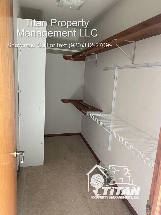 Building Photo - 2231 Golden Ave