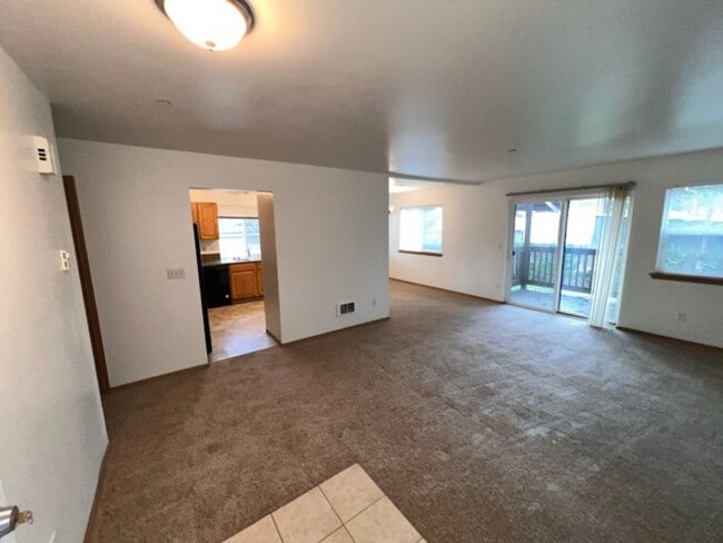 Foto del edificio - 8948 Gravelly Lake Dr SW