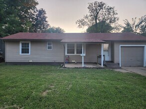 Building Photo - 3321 N Holman Ct