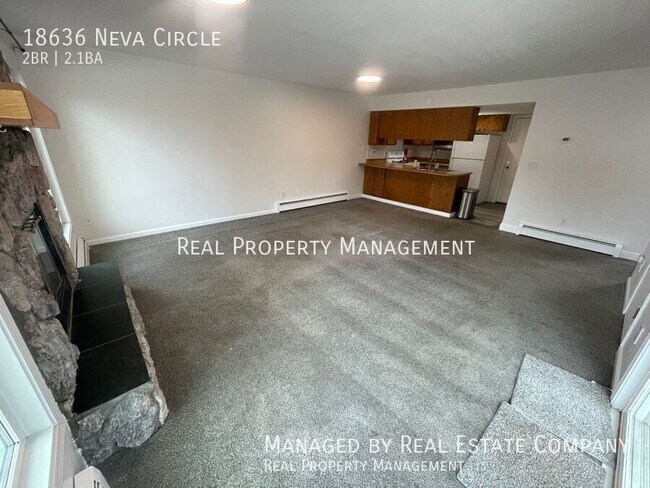 Foto del edificio - 18636 Neva Cir