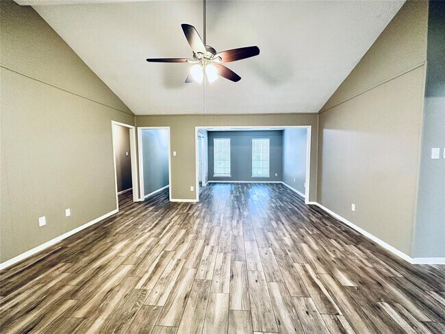 Foto del edificio - 9710 Galston Ln