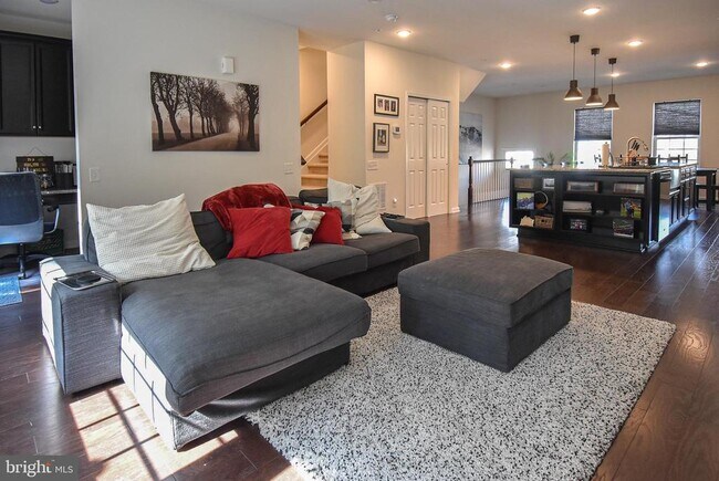 Foto del edificio - 117 Locks Farm Ln