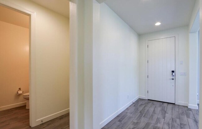 Foto del edificio - 948 W Yosemite Dr