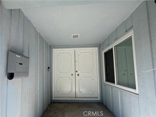 Building Photo - 6621 Whitman Ave