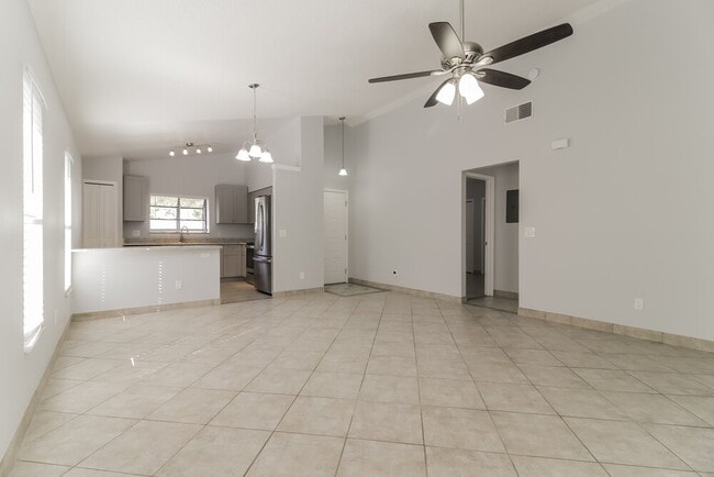 Building Photo - 9782 Piney Point Cir