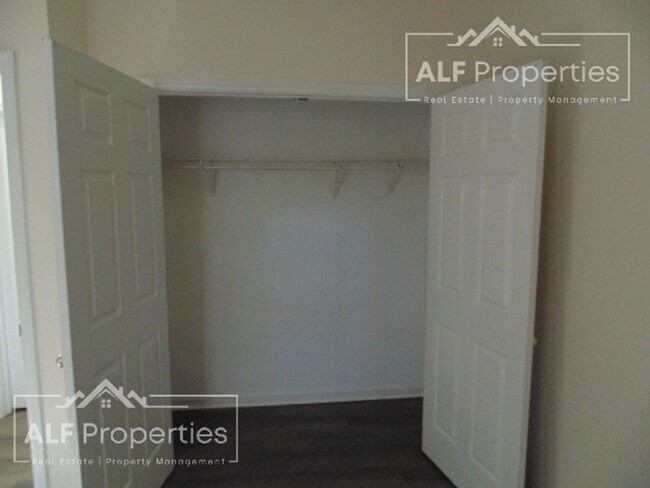 Foto del edificio - For Rent – Newly Renovated 2BR/1BA