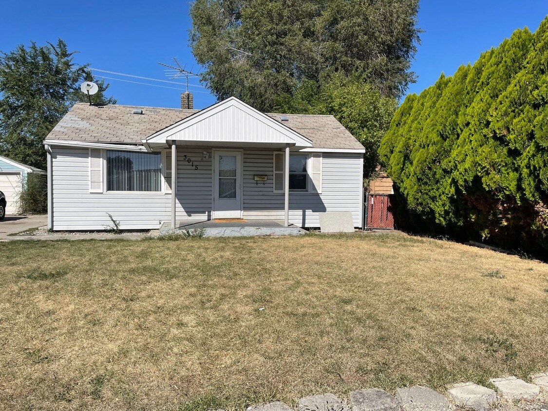 Building Photo - ***COMING SOON 11/2025***  Pet Friendly Ne...