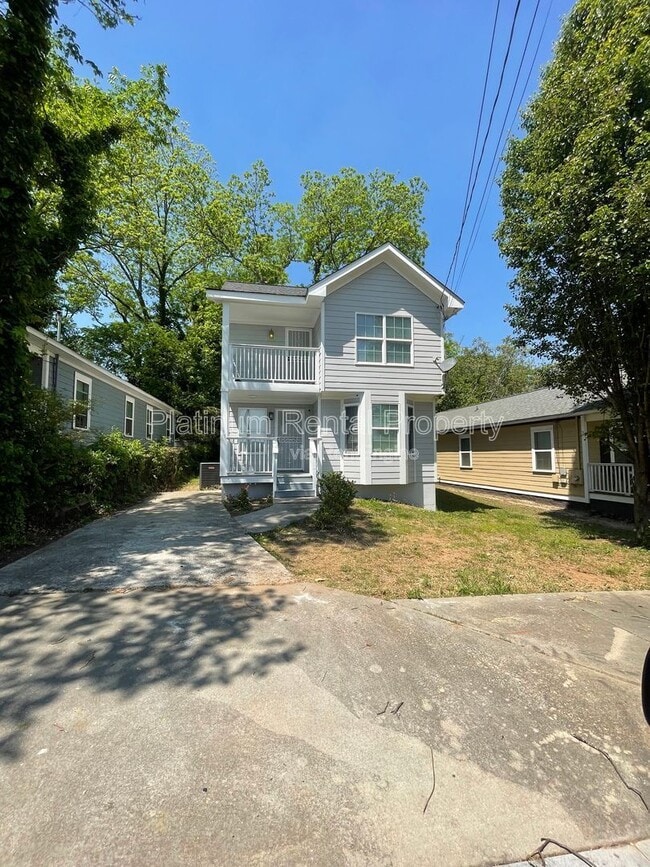 Photo - 1135 Coleman St SW House