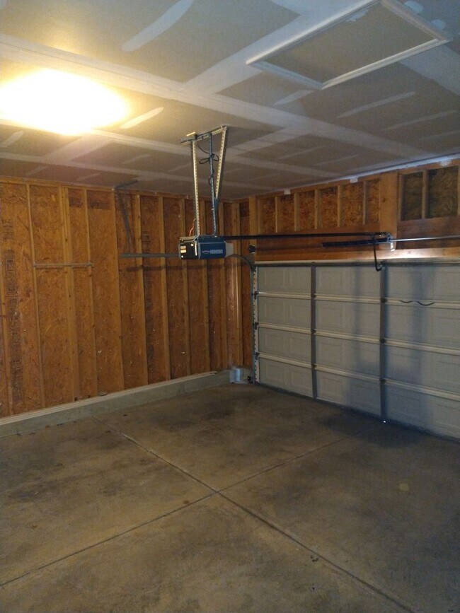 Foto del edificio - Your Next home is on a quiet cul-de-sac in Beavercreek!