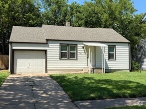 Building Photo - 5406 E Pine St