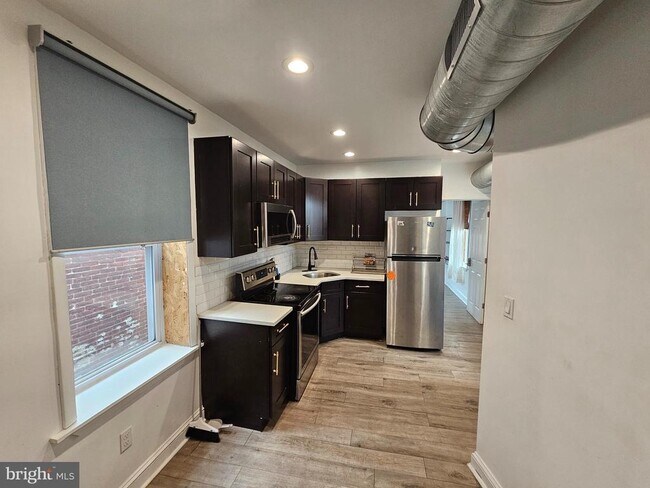 Foto del edificio - 617 E Locust Ave