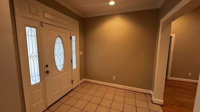 Building Photo - 441 Candlewood Dr