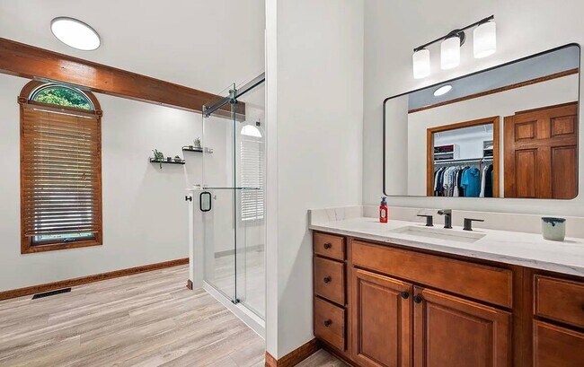 Foto del edificio - 294 Berwick Dr