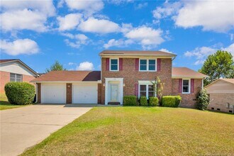 Building Photo - 833 Wigwam Dr