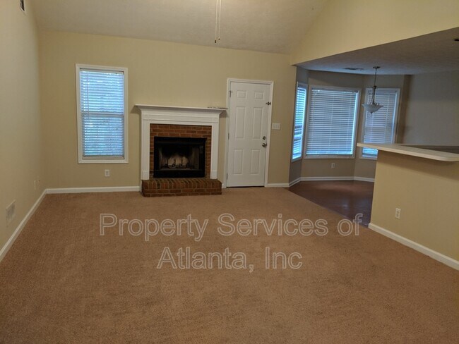 Building Photo - 240 Ashley Oaks Dr