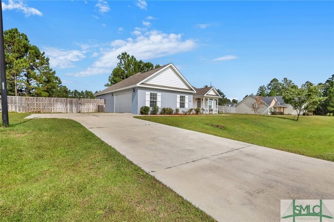 Building Photo - 152 Silver Bluff Cir