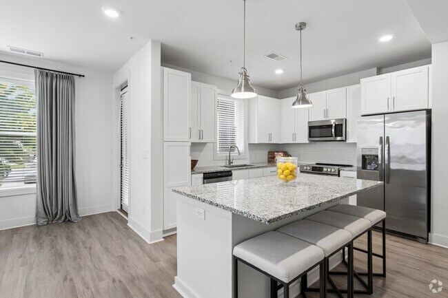 2 habitaciones, 2 baños - 1233 pies cuadrados - Cocina - The Landing on Summers Street
