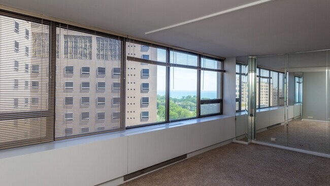 Building Photo - 2800 N Lake Shore Dr