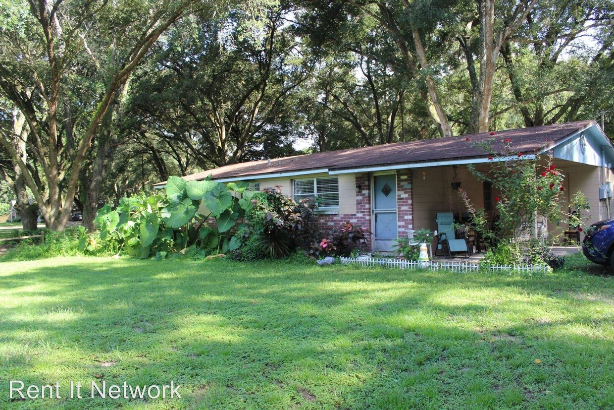 10523 Skewlee Rd, Thonotosassa, FL 33592 House Rental in Thonotosassa