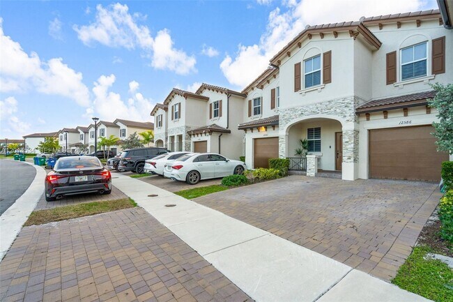 Foto del edificio - 12586 NW 22nd Pl