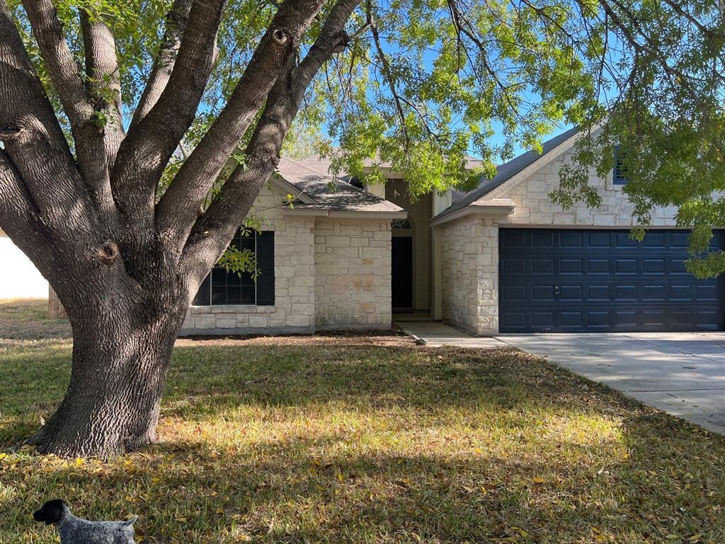 Foto principal - 110 Beau Ln