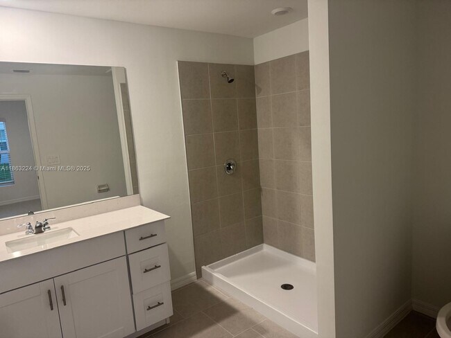 Foto del edificio - 4122 Lattuca Ln