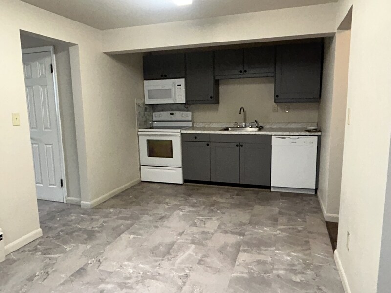 Foto principal - 2833 3rd Ave SE