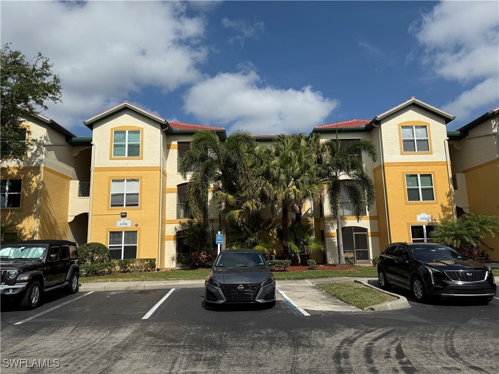 Primary Photo - 11530 Villa Grand