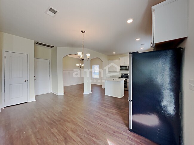 Foto del edificio - 2312 Pathfinder Dr