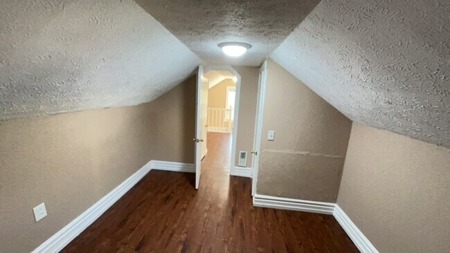 Foto del edificio - 1841 Harvard St