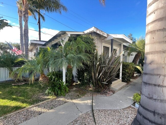 Foto del edificio - Quaint Midtown Ventura Duplex w/Many Upgra...
